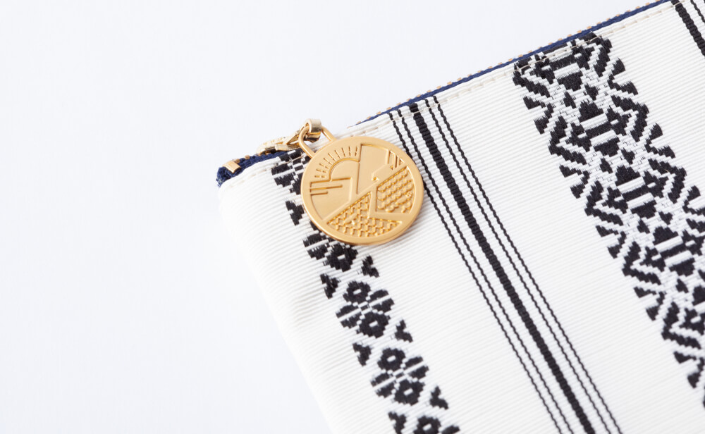 Hakata-ori pouch